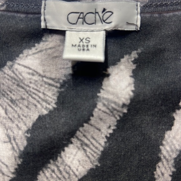 Cache Animal Print Sequins Blouse - Picture 4 of 4